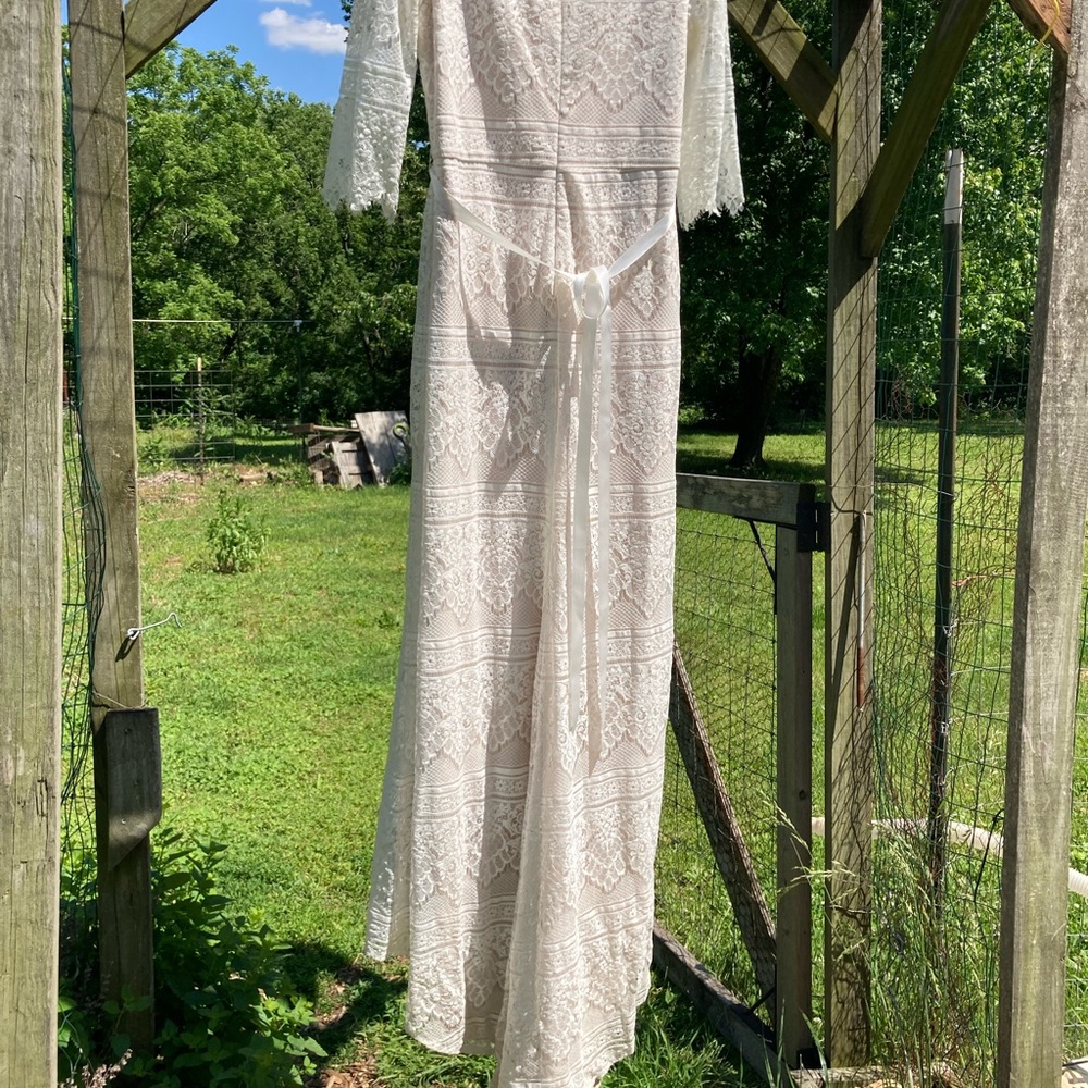 Mon Cheri Cream Bishop Sleeve Bridal Gown - Picture 4 of 9